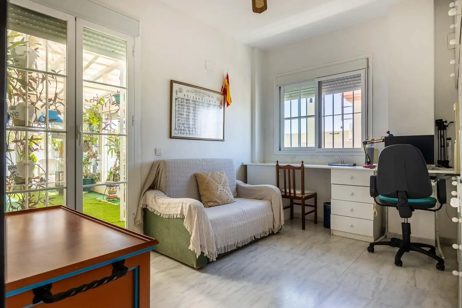 Bedroom of Detached homes for sale in Mairena del Aljarafe  with Air Conditioner, Private garden and Terrace