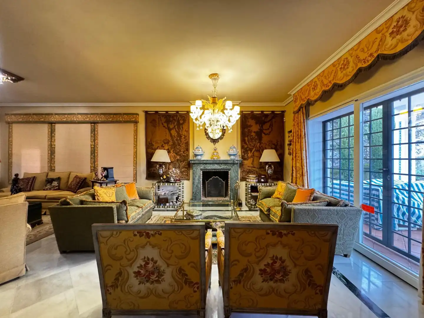 Living room of Houses for sale in Córdoba  with Air Conditioner, Private garden and Terrace