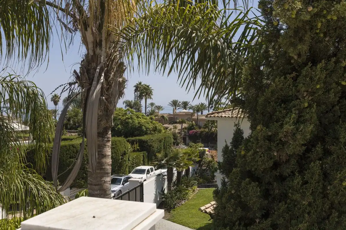 Vista exterior de Casa o xalet en venda en Mijas amb Terrassa i Piscina comunitària