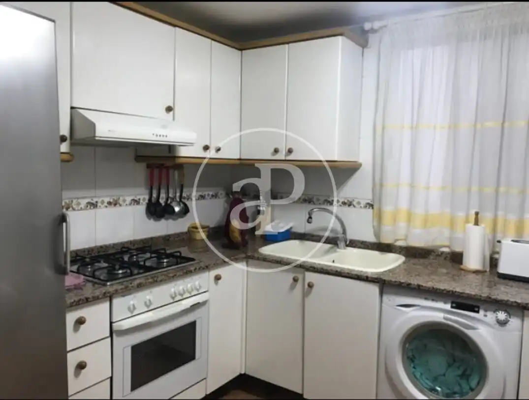 Cocina de Piso en venta en Castellón de la Plana / Castelló de la Plana con Calefacción, Jardín privado y Trastero