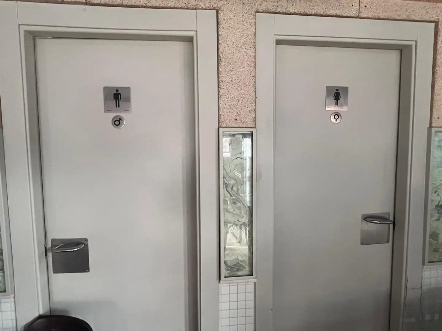 Badezimmer von Geschaftsraum zum Verkauf in  Logroño