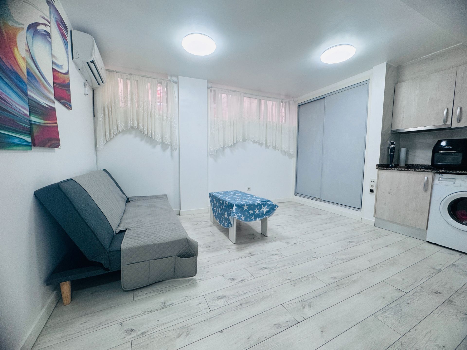 Living room of Study for sale in Torrevieja  with Air Conditioner, Heating and Terrace