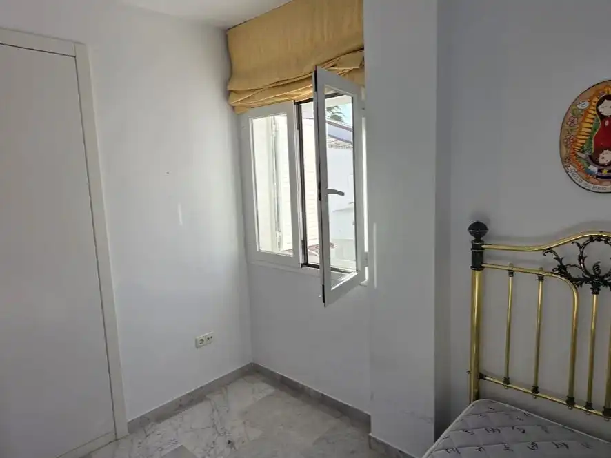 Dormitori de Casa o xalet de lloguer en Rïo Real - Los Monteros