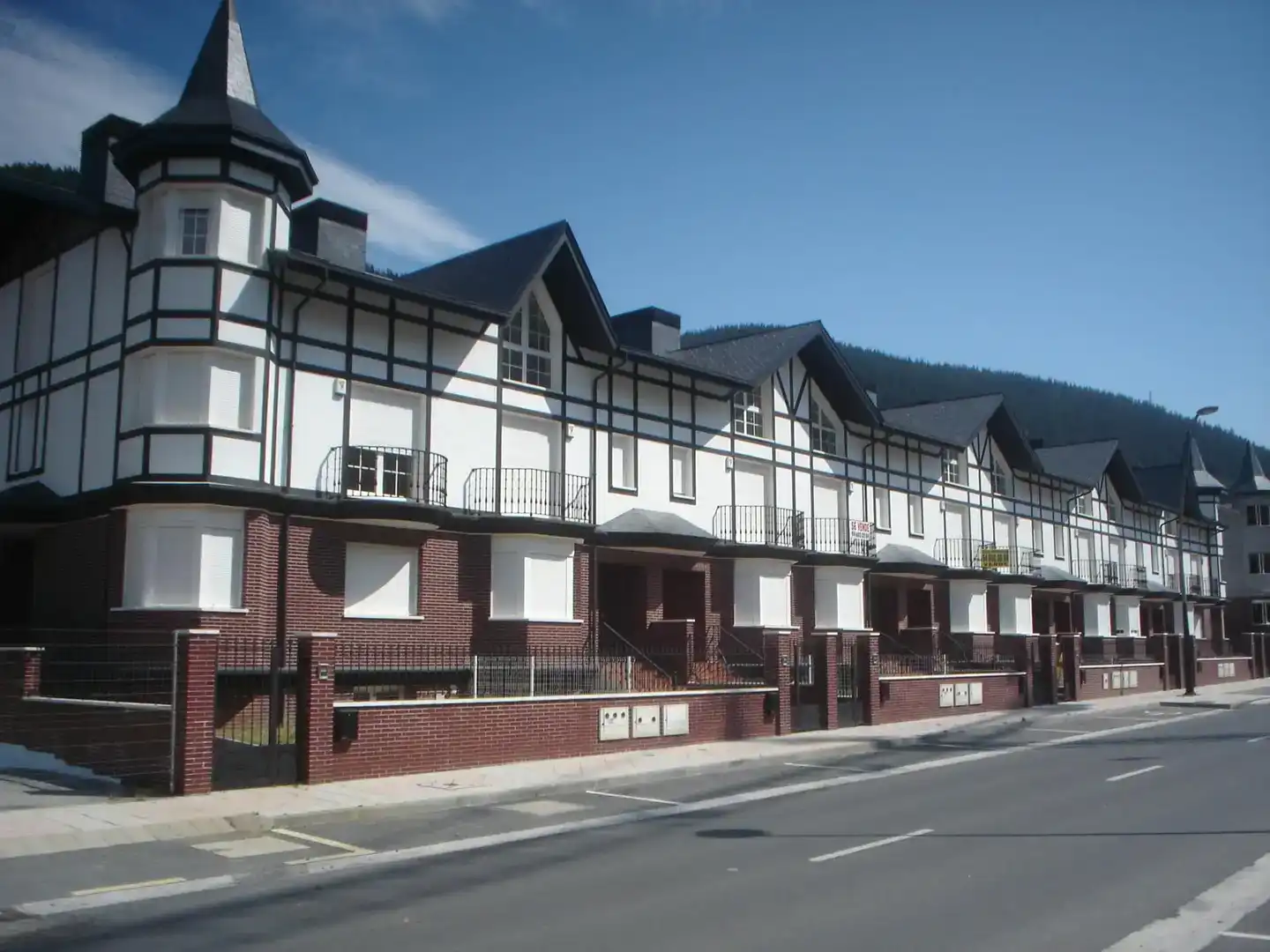Exterior view of Houses for sale in Balmaseda