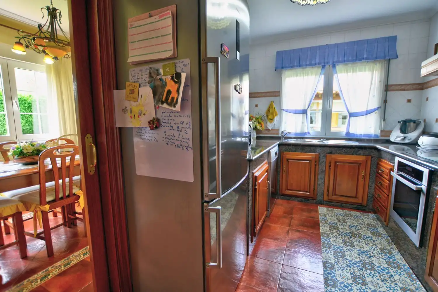 Cocina de Casa o chalet en venta en Avilés con Calefacción, Terraza y Trastero