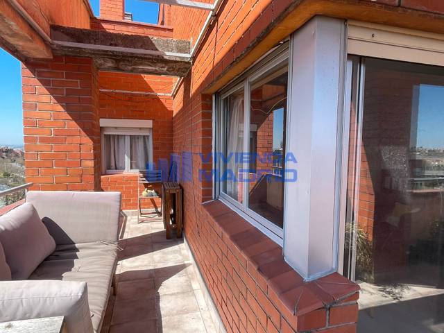 Piso en Venta en Benjamin Palencia en Portazgo