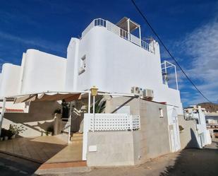 Vista exterior de Dúplex en venda en Mojácar amb Aire condicionat, Terrassa i Piscina