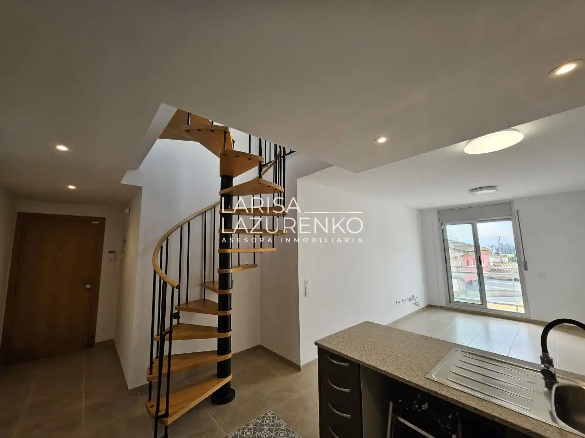 Dúplex en venta en L'Aldea con Terraza y Balcón