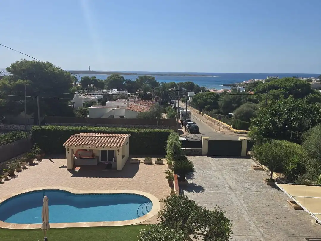 Vista exterior de Casa o chalet en venta en Sant Lluís con Aire acondicionado, Terraza y Piscina