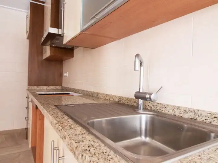 Bajo en venta en carrer moli 3