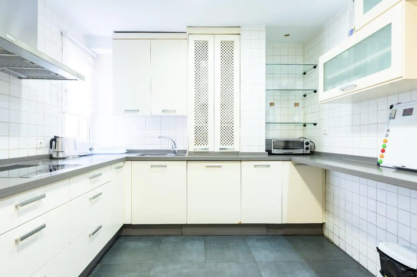 Kitchen of Flat for sale in Córdoba  with Heating, Parquet flooring and Storage room