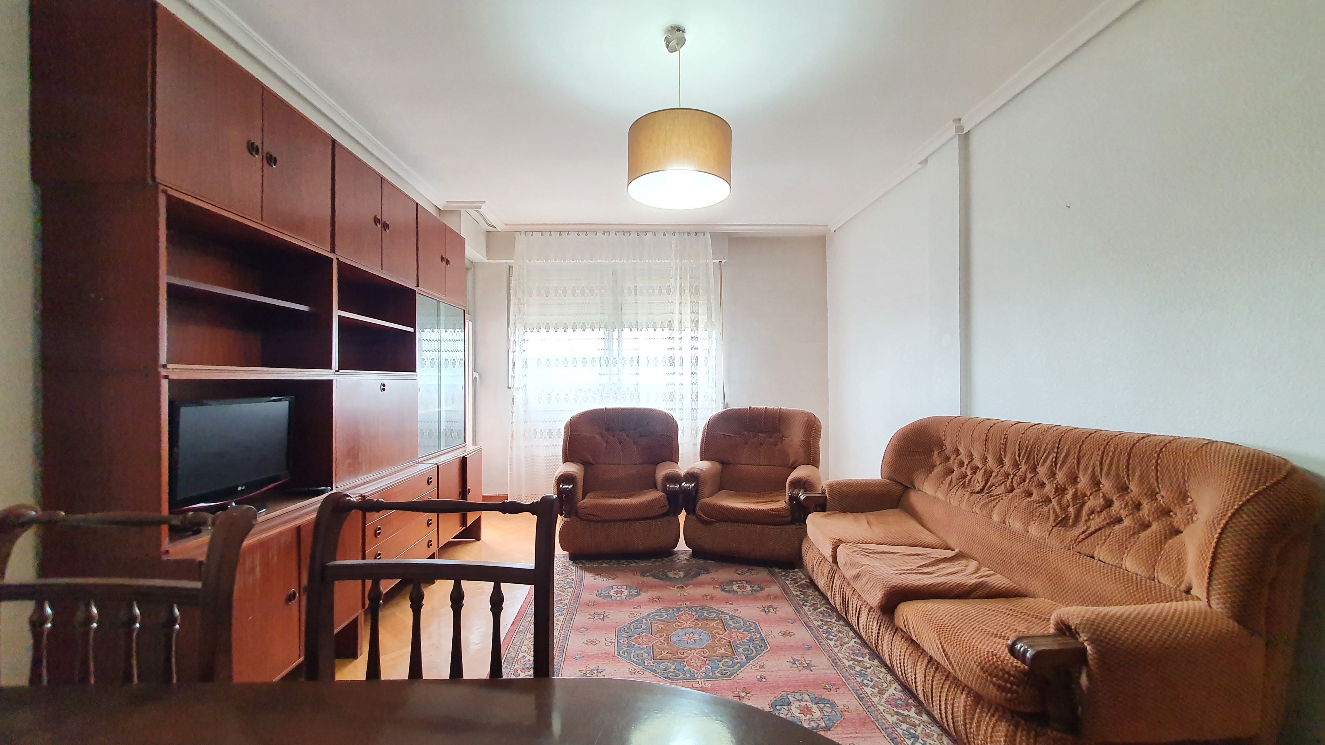 Living room of Flat for sale in Venta de Baños  with Heating, Parquet flooring and Terrace