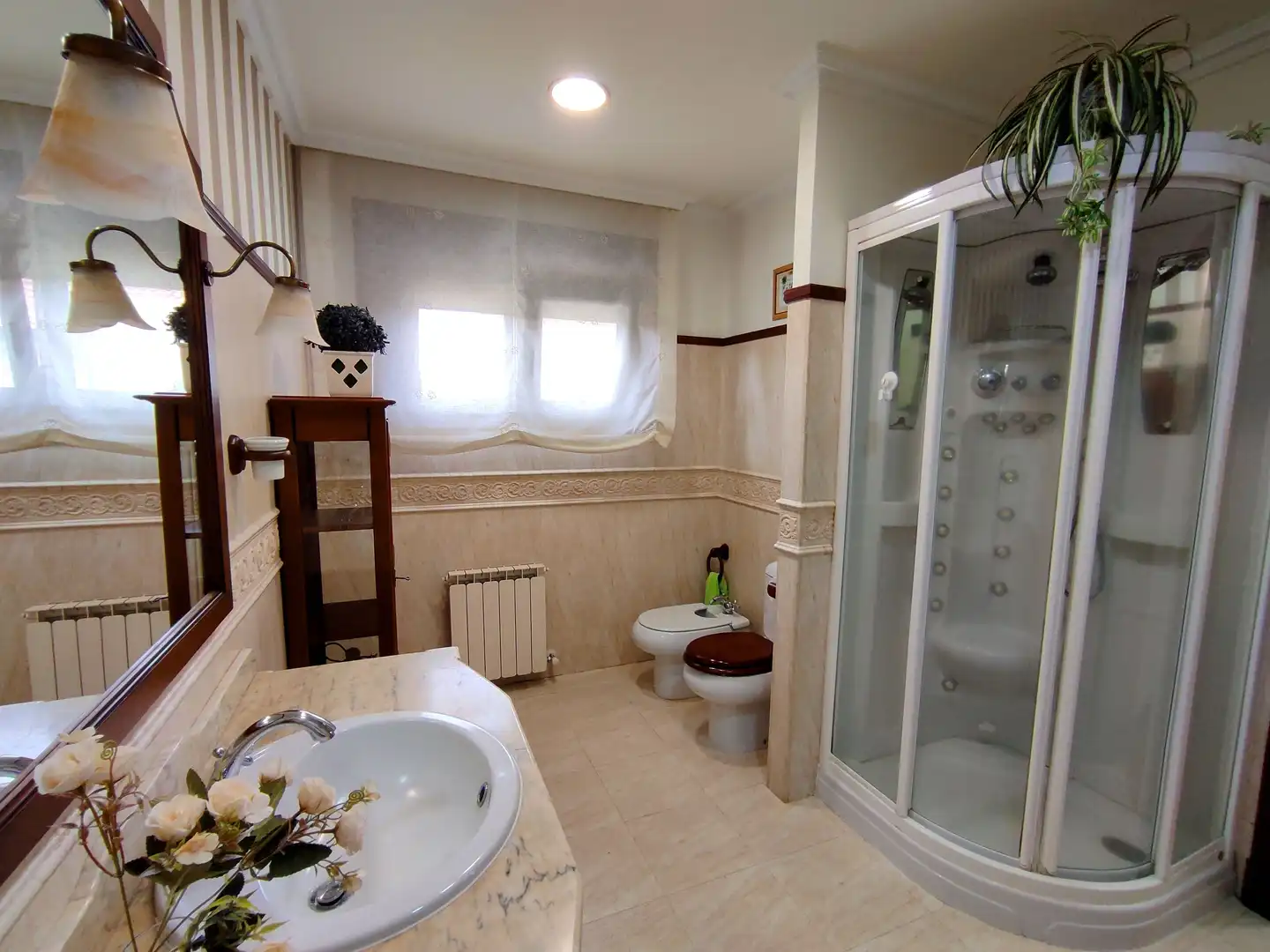 Bany de Casa o xalet en venda en Gondomar amb Jardí privat, Parquet i Terrassa