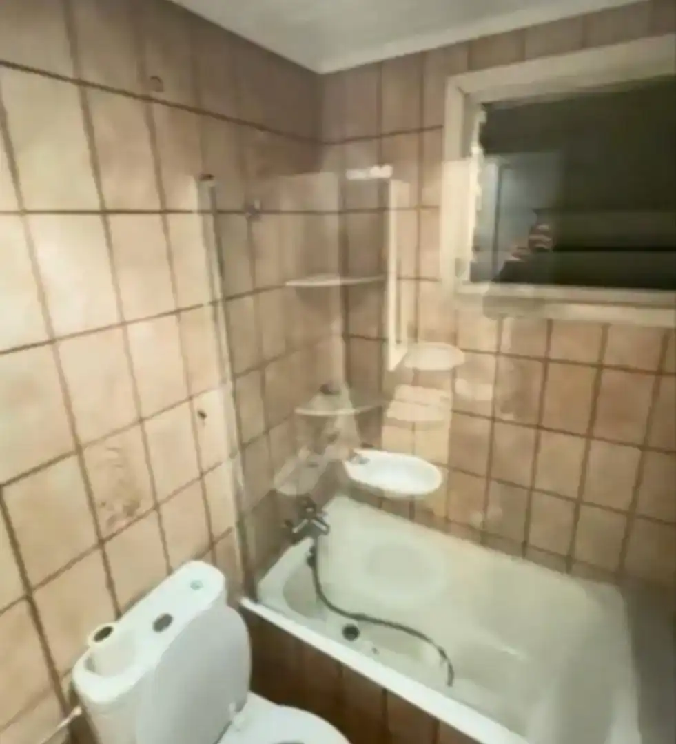Badezimmer von Wohnung zur Miete in Elche / Elx mit Balkon