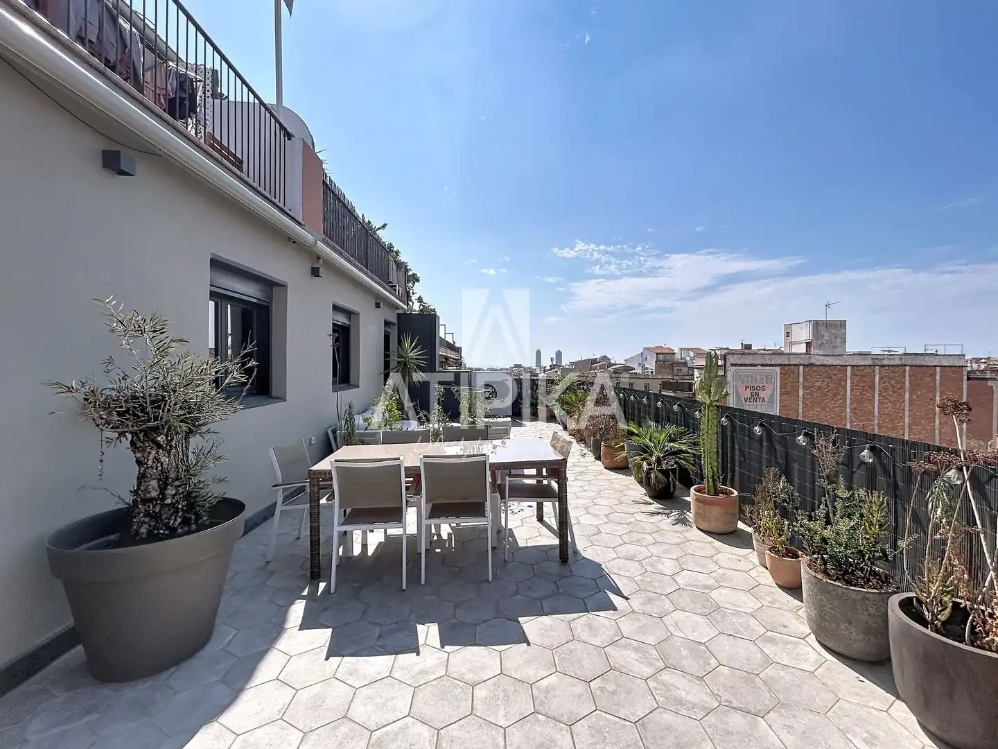 Terrasse von Dachboden zur Miete in Barcelona mit Klimaanlage, Heizung und Parkett