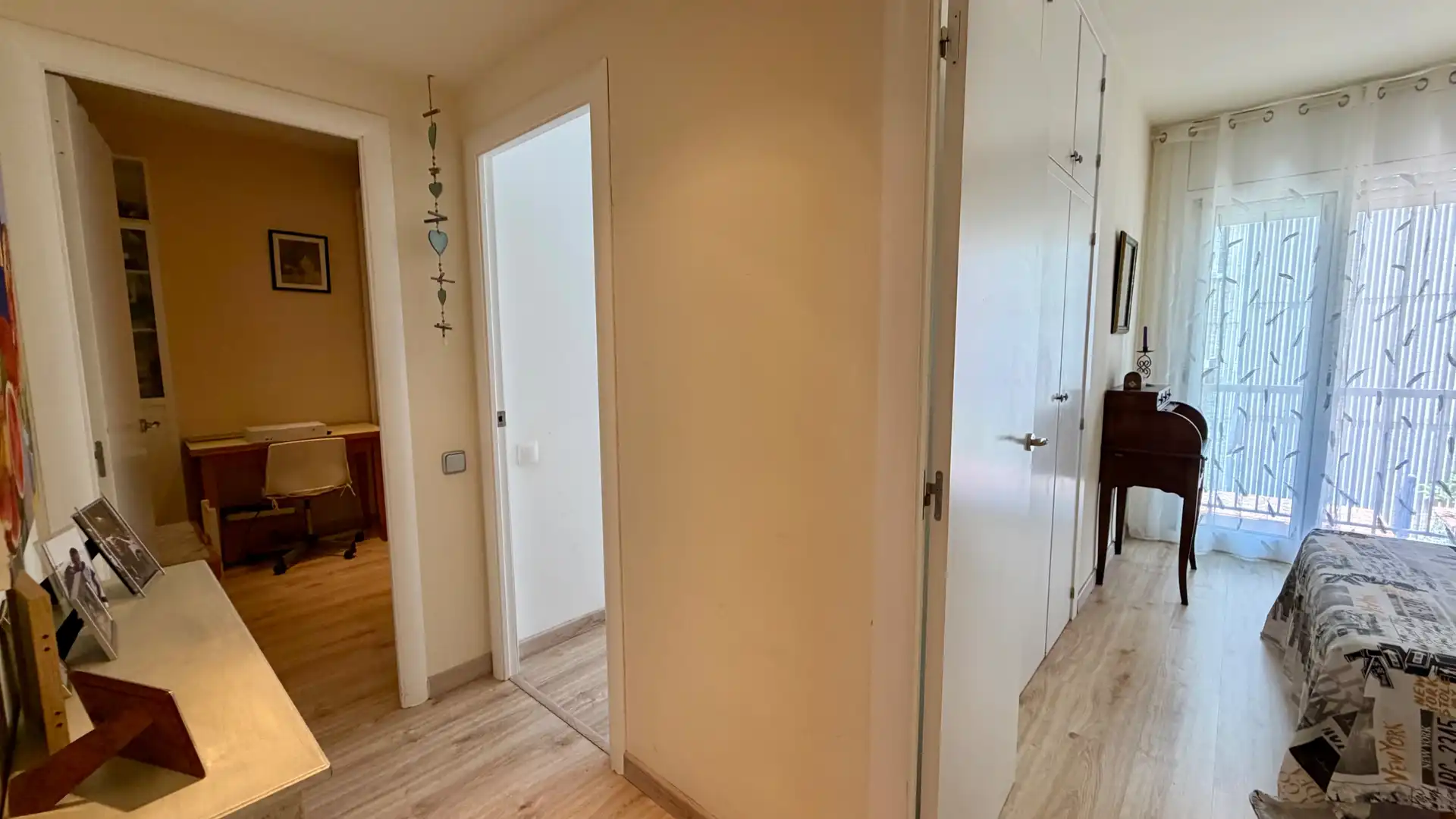 Flat for sale in Cornellà de Llobregat  with Balcony