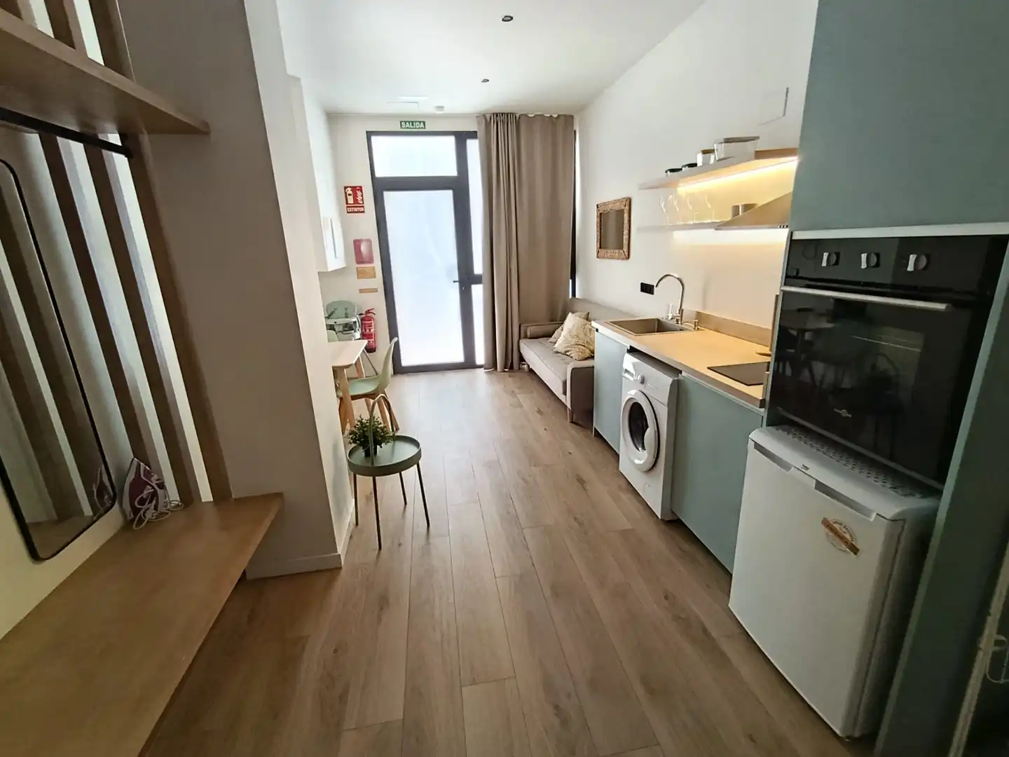 Cuina de Estudi en venda en Valencia amb Aire condicionat, Calefacció i Moblat