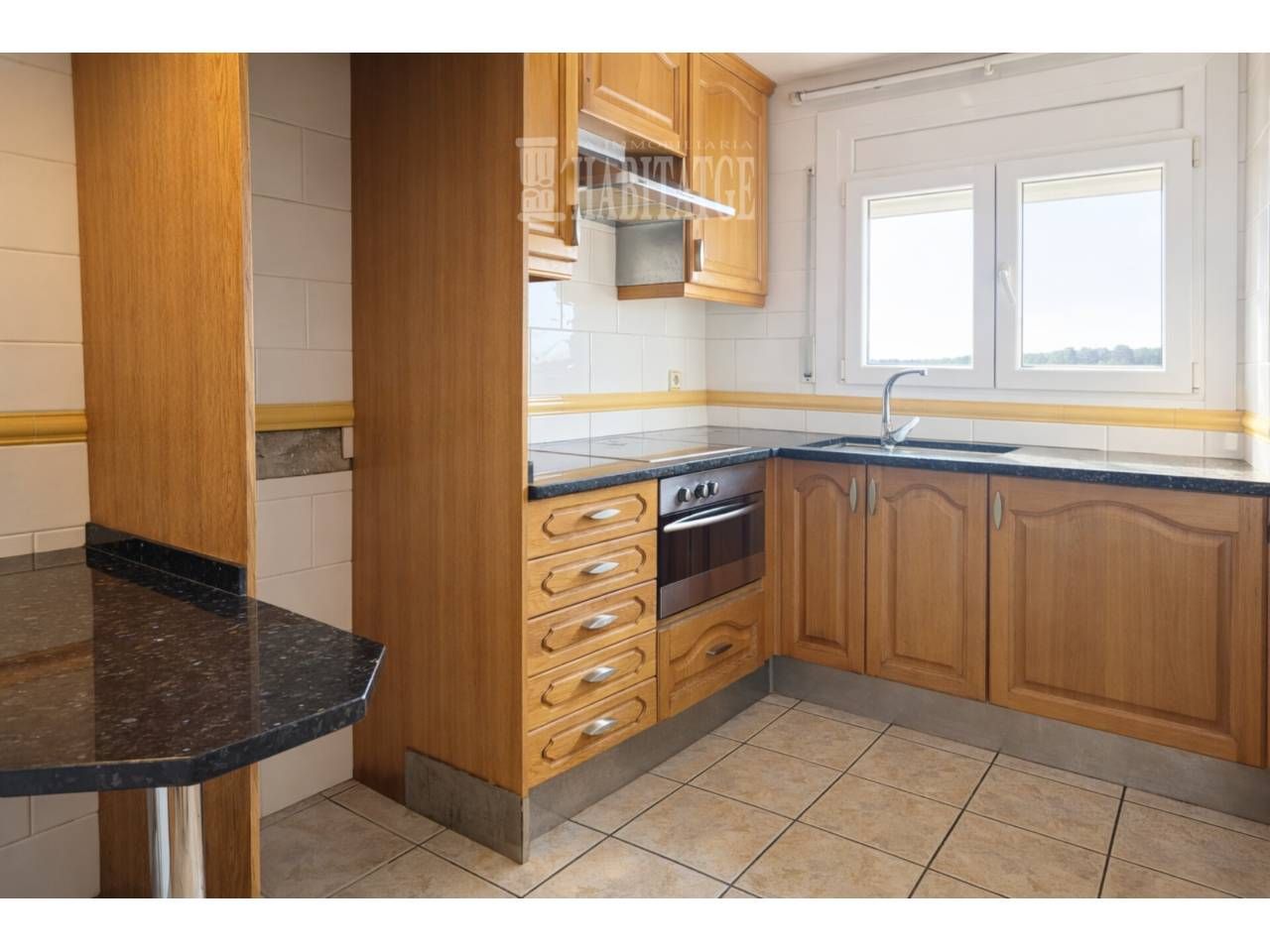 Cuina de Pis en venda en Torelló amb Calefacció i Traster