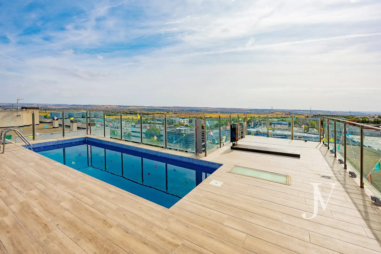 Duplex with pool for sale in Paseo de Europa