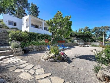 Casa con giardino in vendita a Olivella