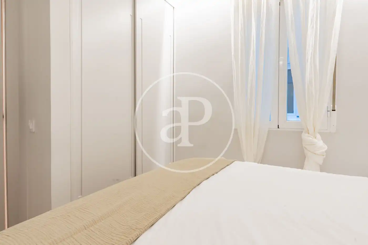 Bedroom of Flat for sale in Madrid  with Air Conditioner and Heating