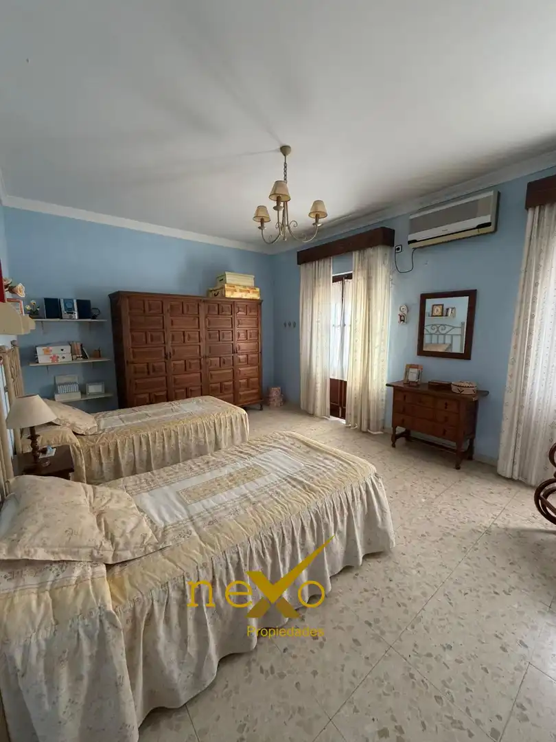 Habitación de Casa o chalet en venta en Carmona