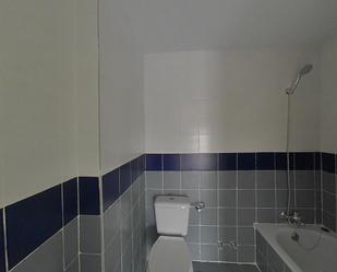 Bathroom of Flat for sale in  Madrid Capital