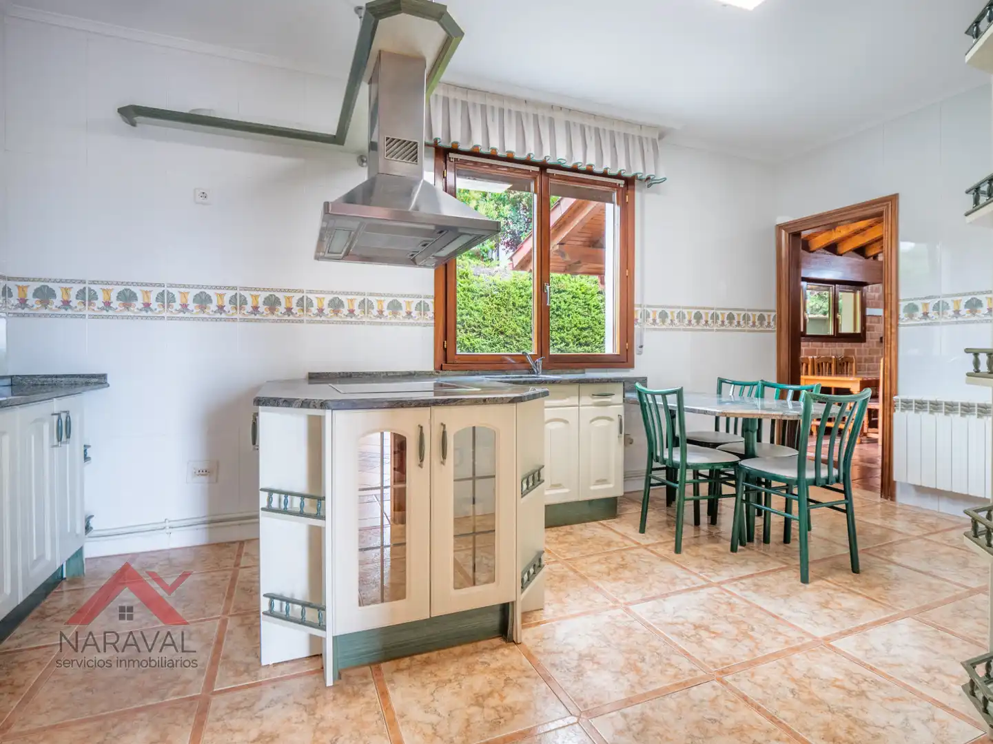 Cuina de Casa o xalet en venda en Zigoitia amb Calefacció, Jardí privat i Parquet