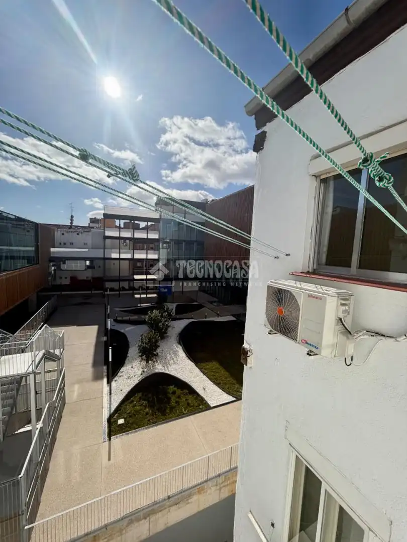 Exterior view of Flat for sale in Madrid  with Air Conditioner