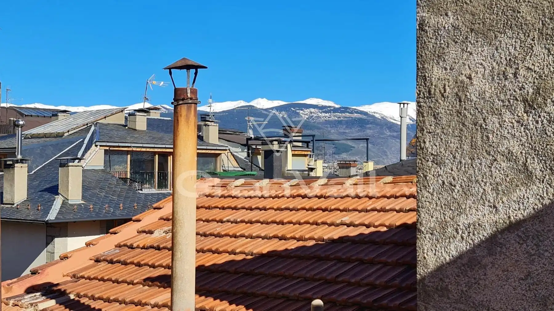 Vista exterior de Ático en venta en Puigcerdà con Calefacción y Trastero