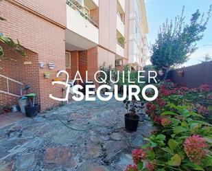 Exterior view of Flat to rent in Leganés  with Swimming Pool