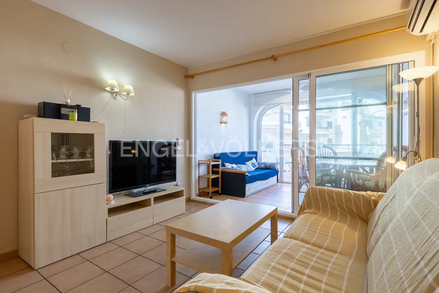 Living room of Flat for rent in Dénia  with Air Conditioner, Heating and Terrace