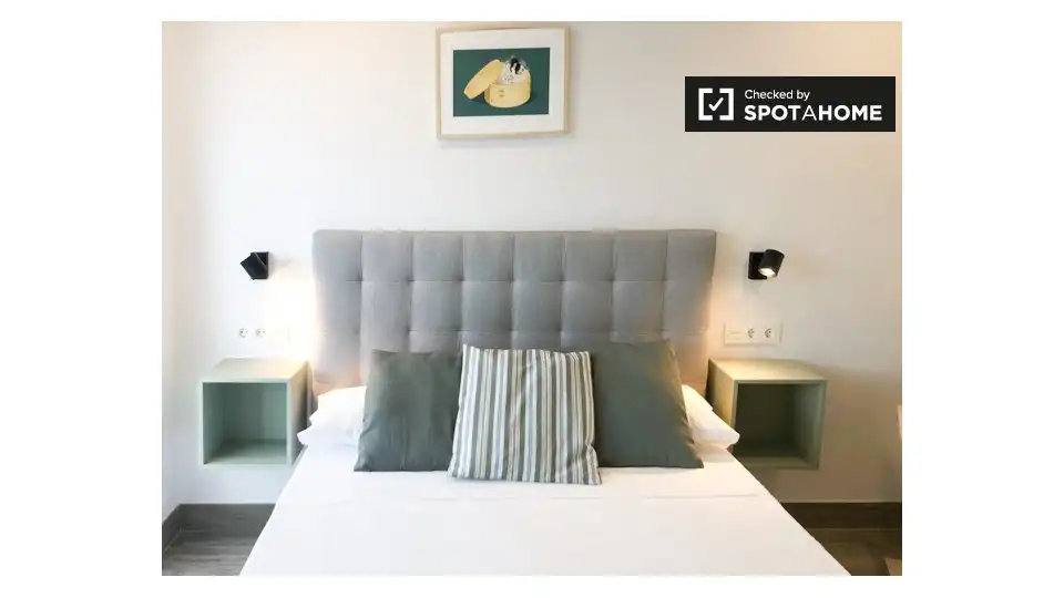 Room in Berango
