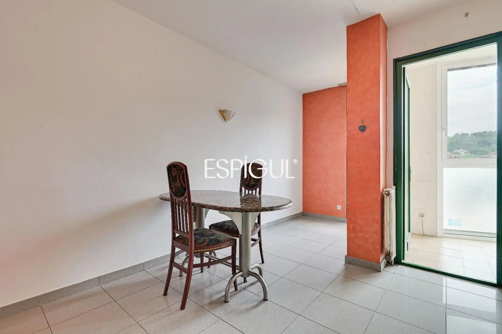 Habitación de Piso en venta en Girona con Calefacción, Parquet y Amueblado