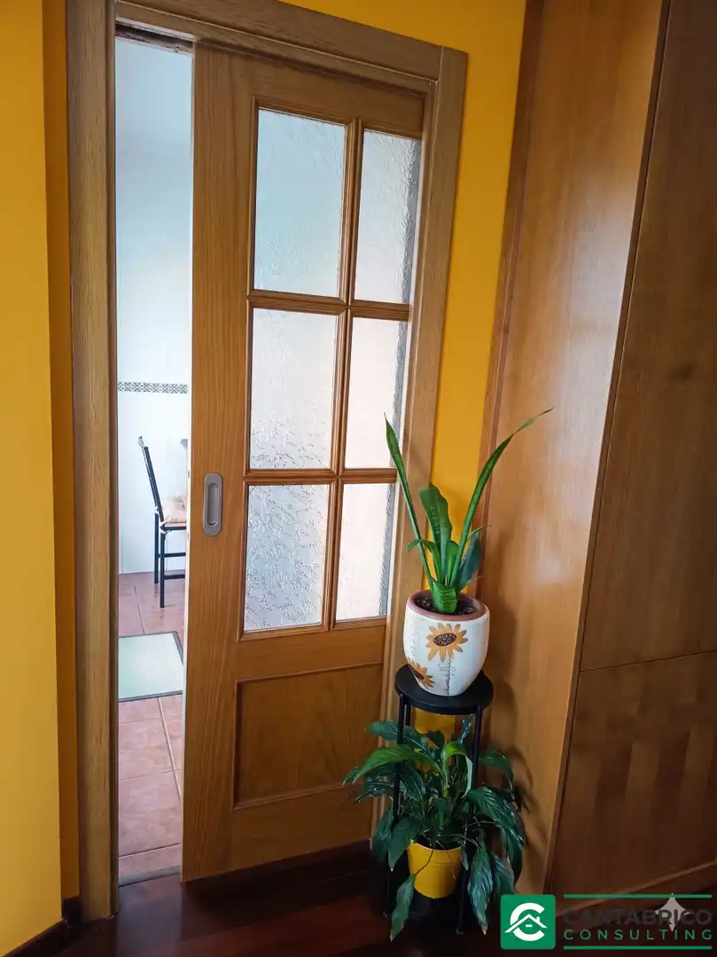 Wohnung zum Verkauf in Navia mit Heizung, Parkett und Terrasse
