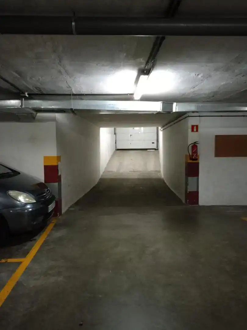 Parkplatz von Garage zum Verkauf in Arucas
