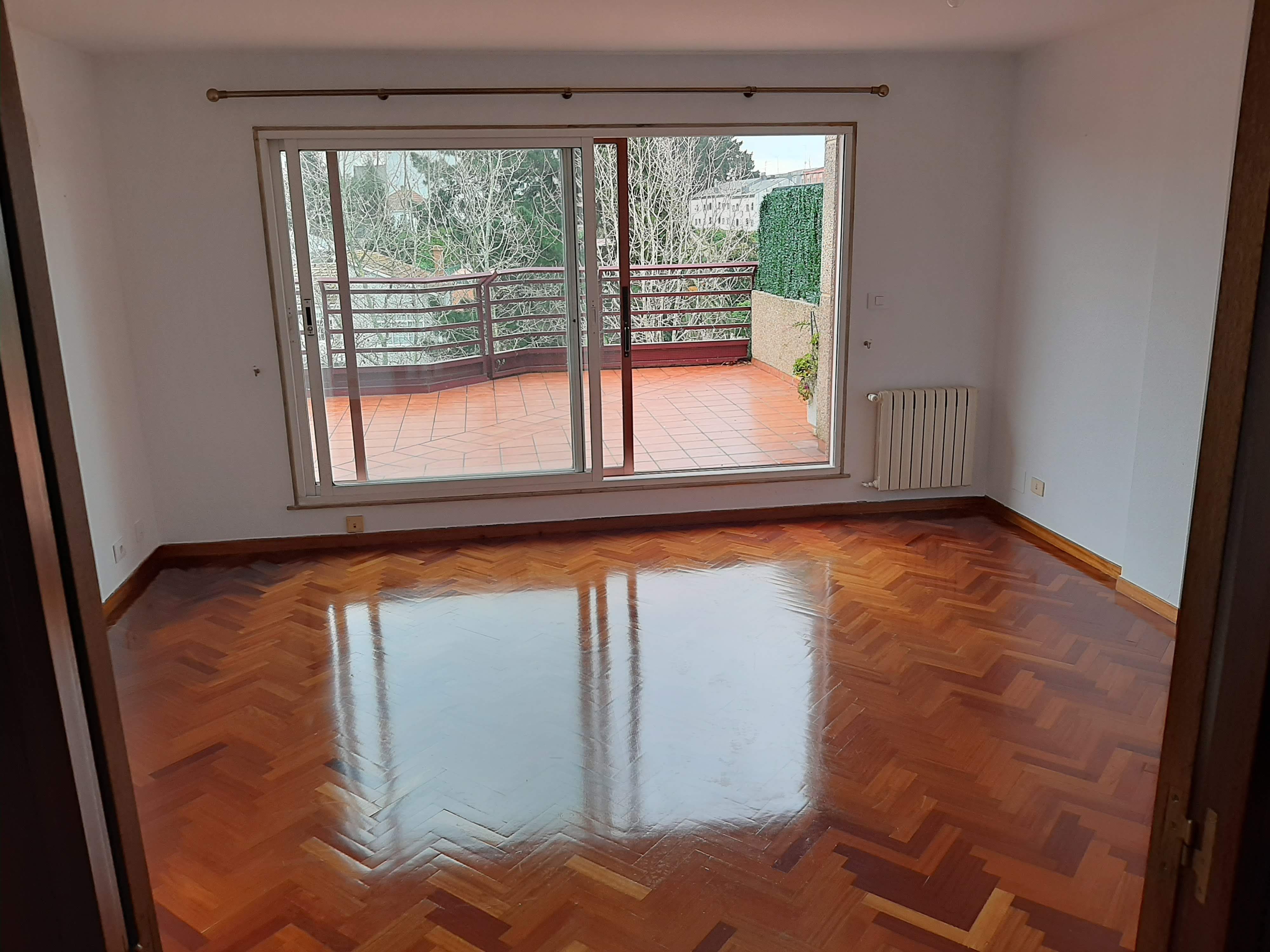Living room of Duplex for sale in Oleiros  with Heating, Parquet flooring and Terrace