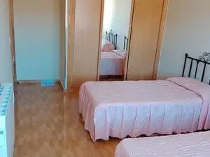 Habitación de Casa o chalet en venta en Escalona con Calefacción, Terraza y Trastero