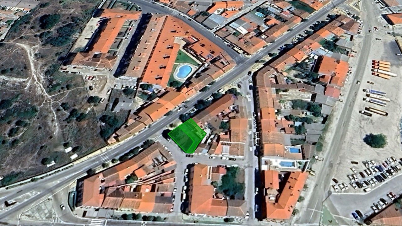 Terreno en venta en Av Madrid , Trujillo