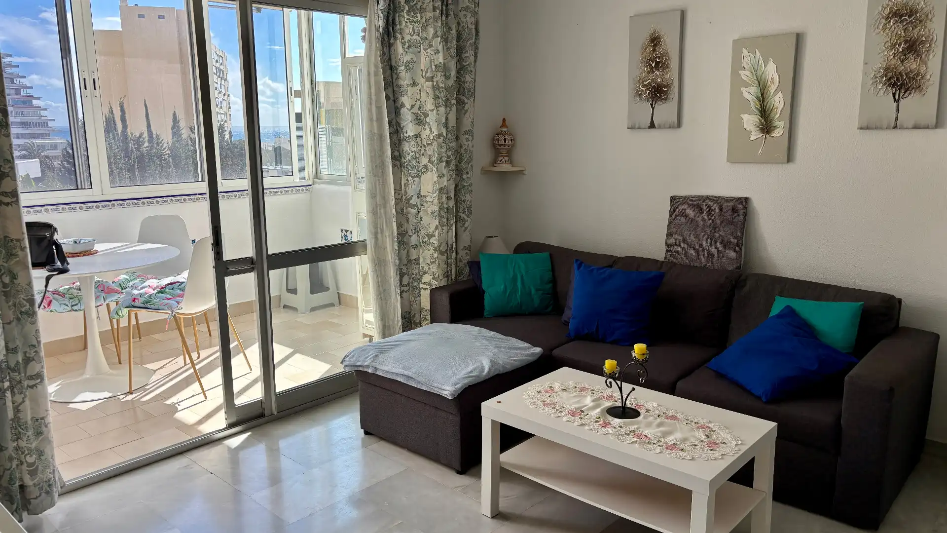 Sala de estar de Piso en venta en Benalmádena con Aire acondicionado, Calefacción y Terraza