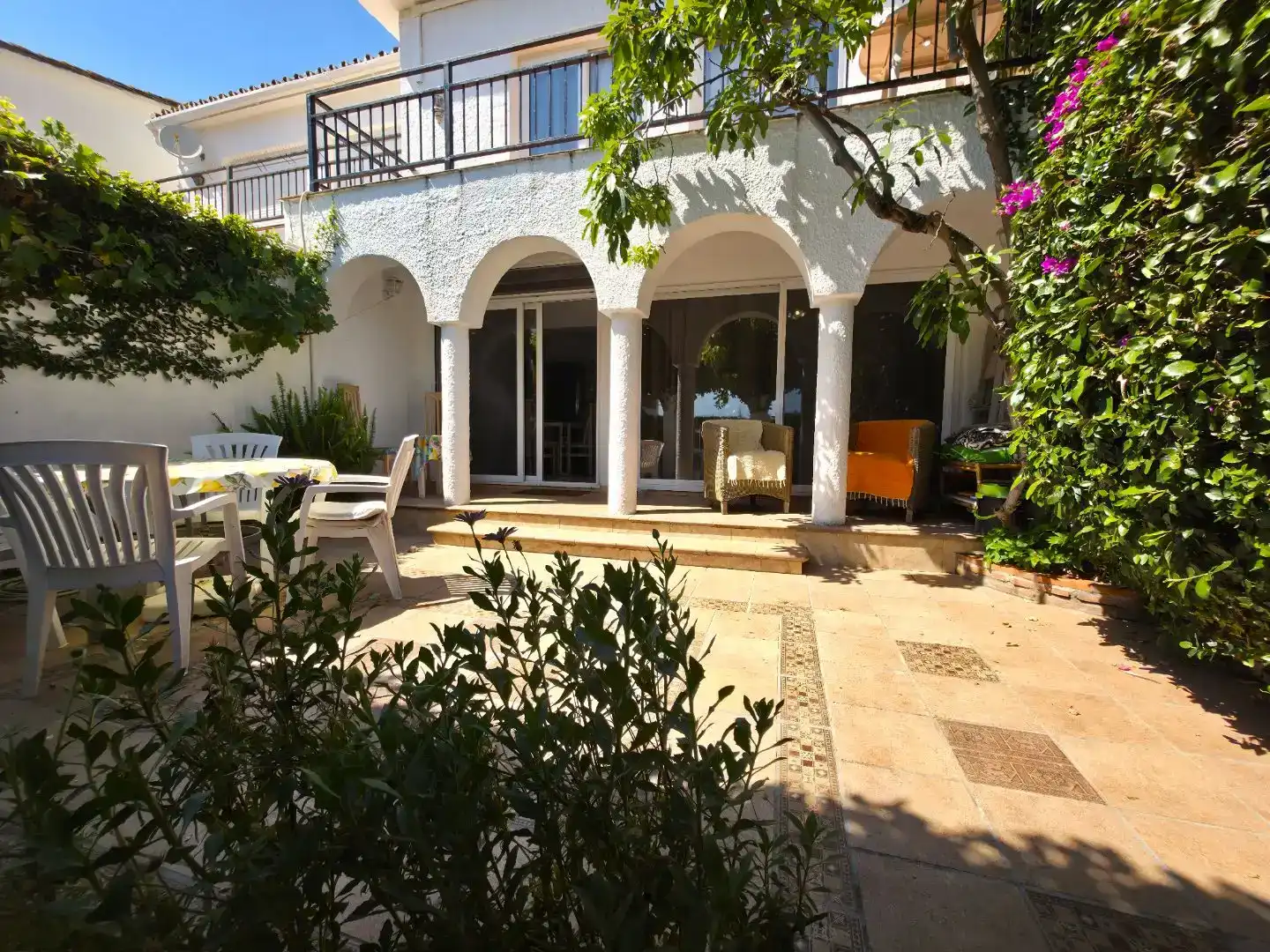 Terrassa de Casa adosada en venda en Marbella amb Aire condicionat i Balcó