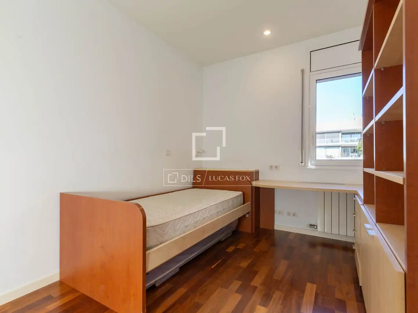 Habitación de Piso en venta en Sant Just Desvern con Aire acondicionado y Balcón