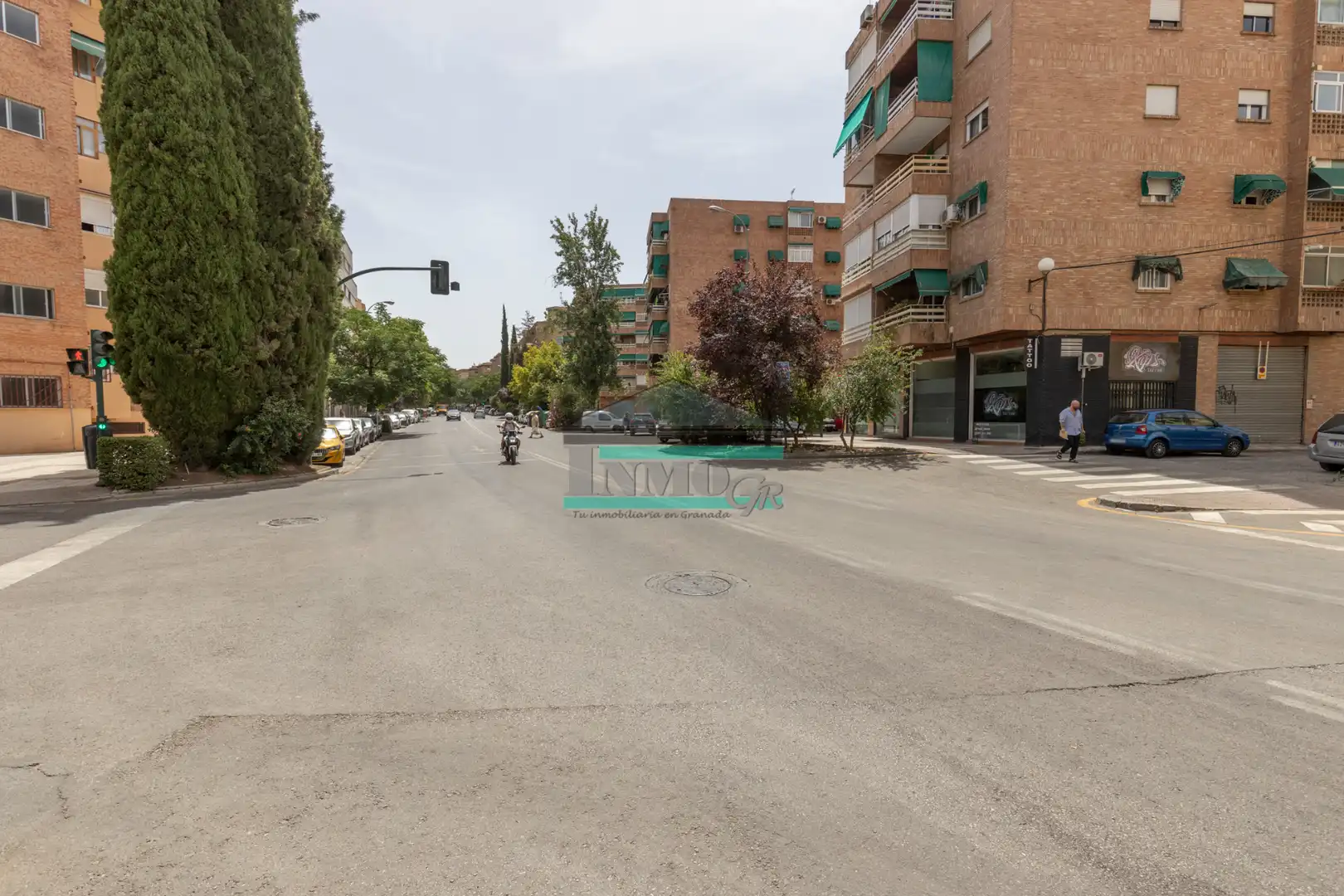 Vista exterior de Pis en venda en Granada amb Moblat i Balcó