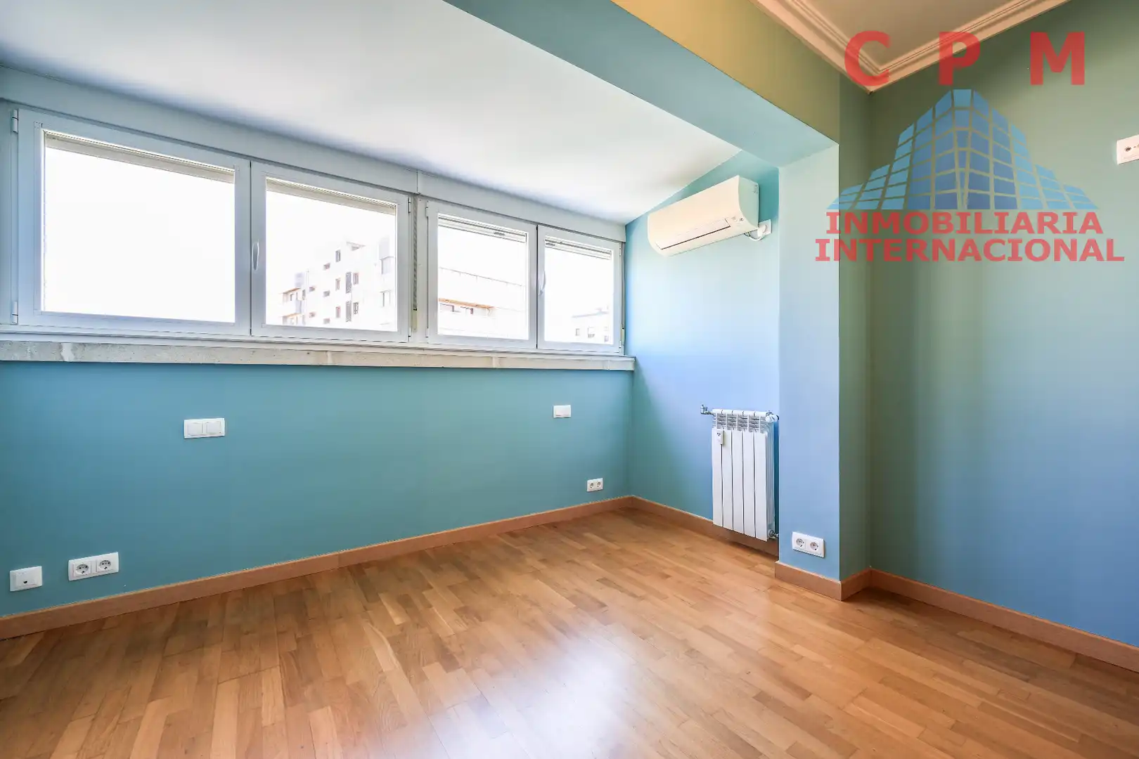 Schlafzimmer von Wohnung zur Miete in Madrid mit Klimaanlage, Heizung und Parkett