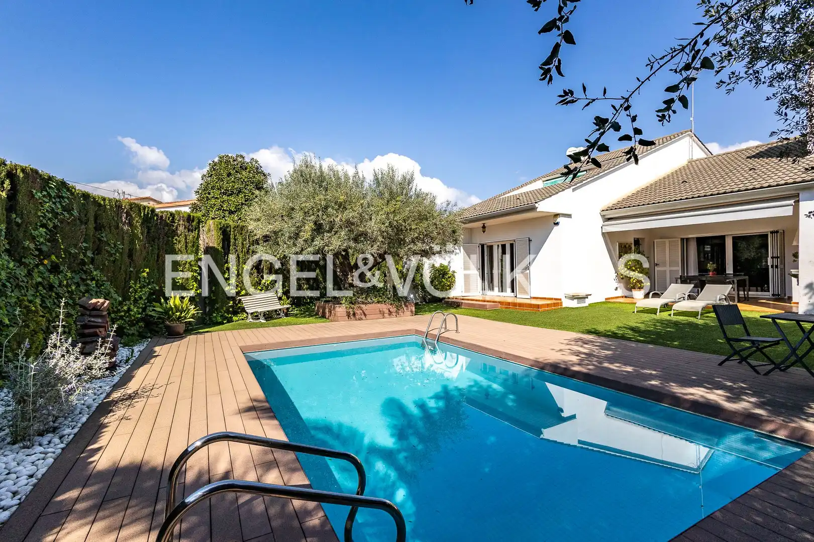 Piscina de Casa o xalet en venda en Abrera amb Aire condicionat, Calefacció i Jardí privat