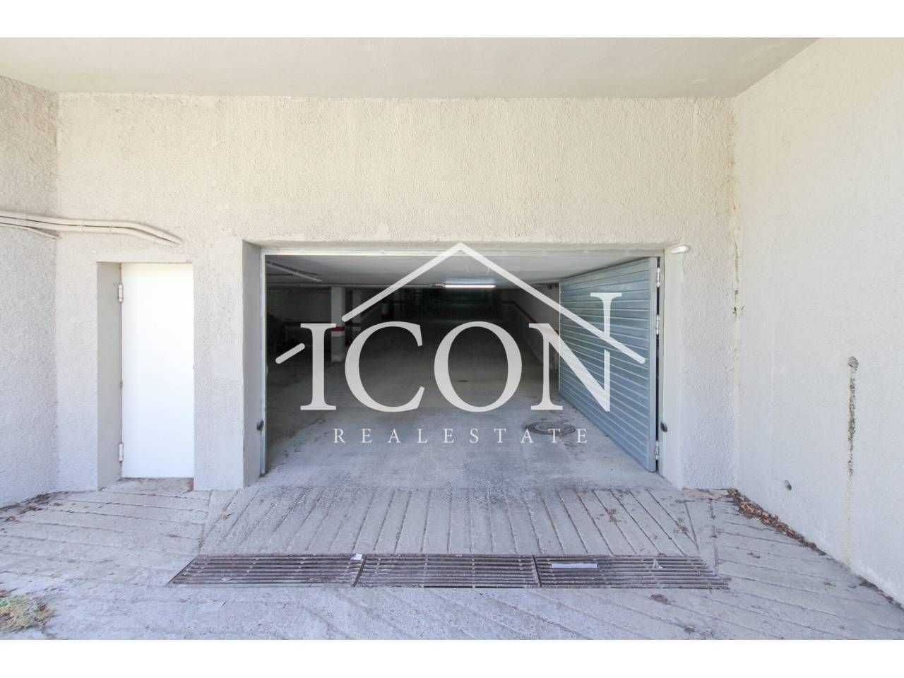 Exterior view of Garage for sale in Llívia  with Alarm