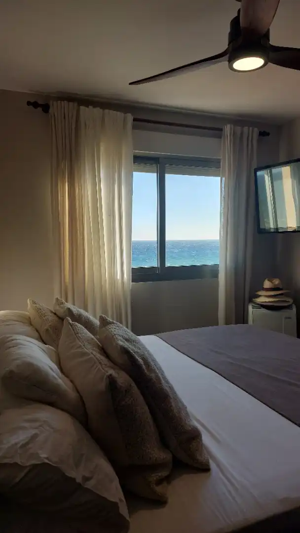 Dormitori de Apartament en venda en La Manga del Mar Menor amb Terrassa, Moblat i Forn
