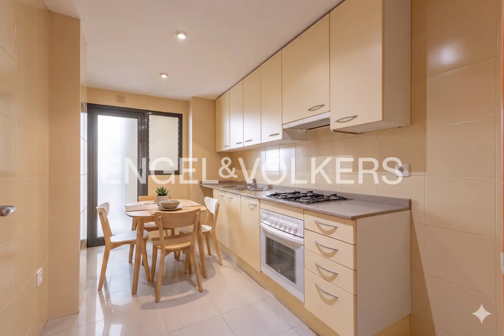 Kitchen of Flat for sale in Sant Cugat del Vallès  with Heating, Private garden and Parquet flooring