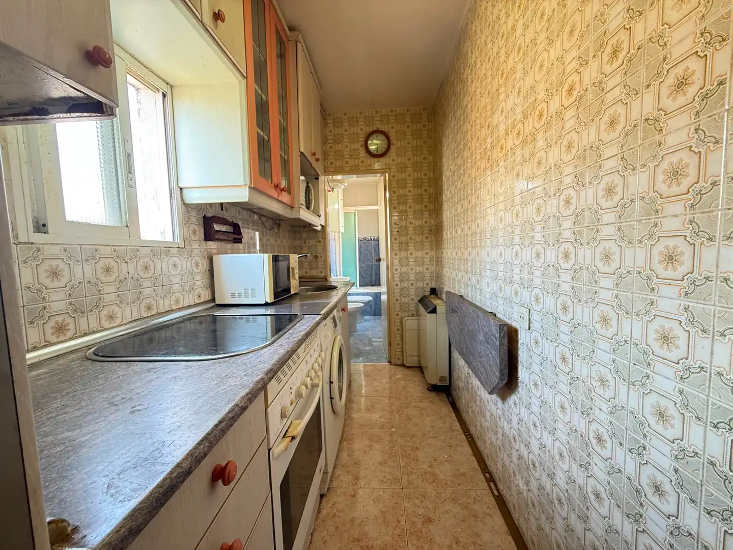 Cocina de Piso en venta en Madrid con Calefacción