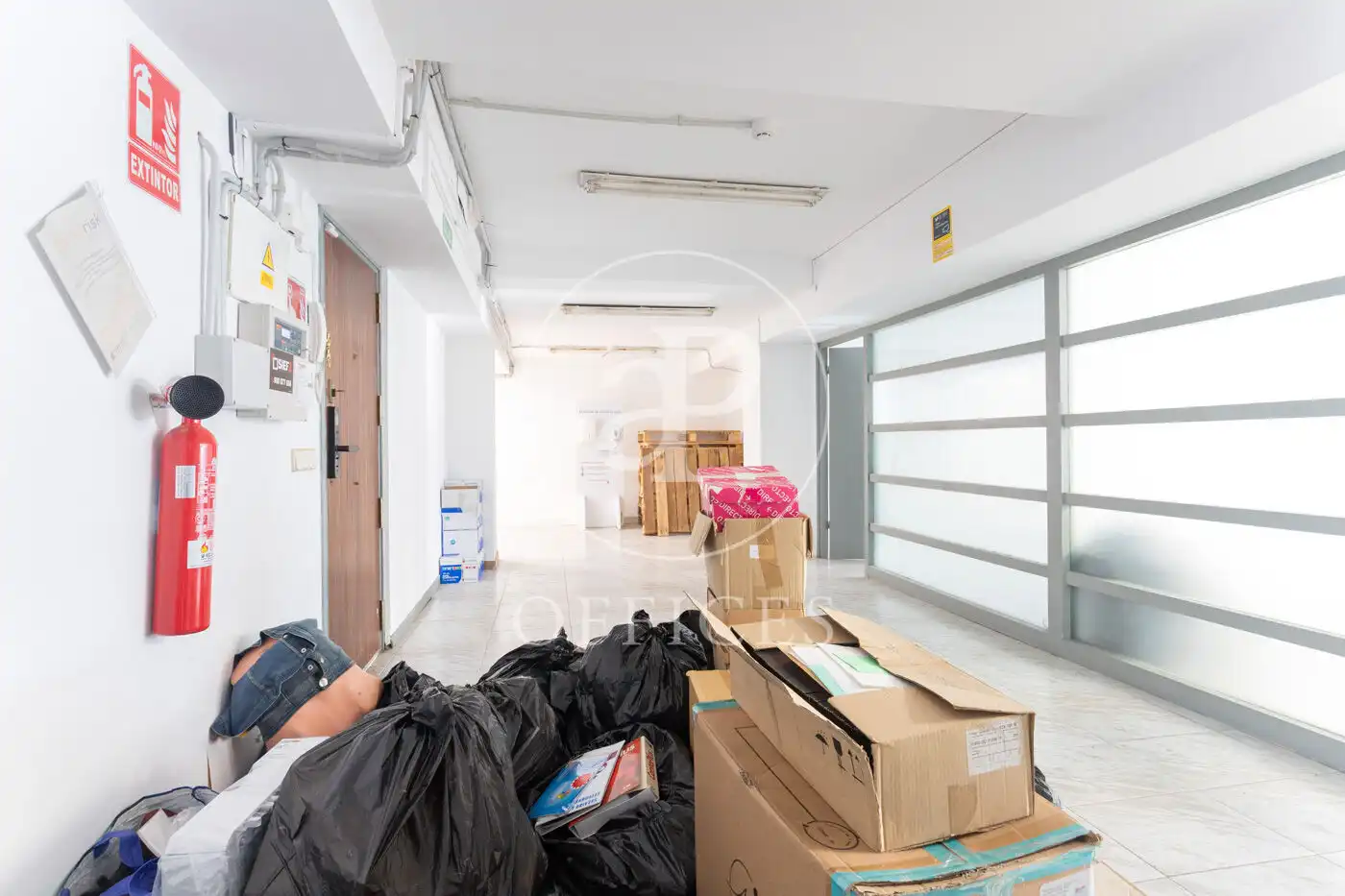Büro zum Verkauf in Barcelona mit Heizung